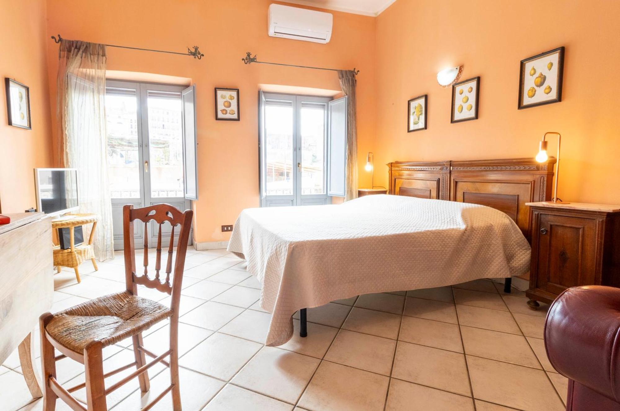Laribiancos Cagliari Centro Storico Apartment Ngoại thất bức ảnh