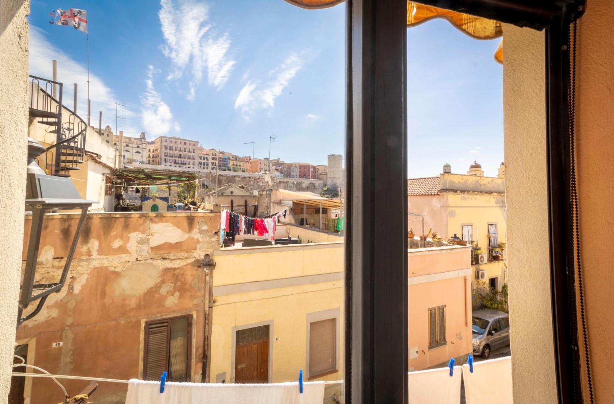 Laribiancos Cagliari Centro Storico Apartment Ngoại thất bức ảnh